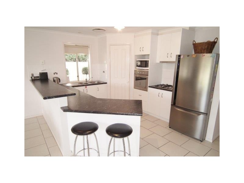 7 Little Road, Griffith NSW 2680