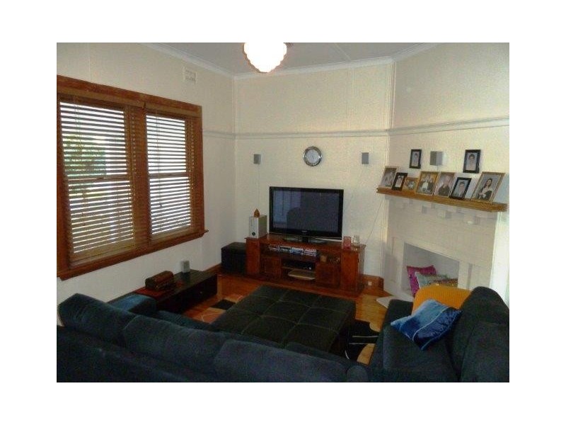 16 Stanbridge Street, Yenda NSW 2681
