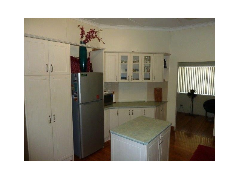 16 Stanbridge Street, Yenda NSW 2681