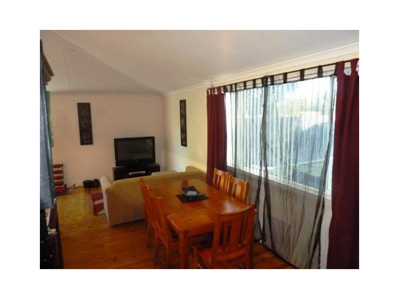 16 Stanbridge Street, Yenda NSW 2681