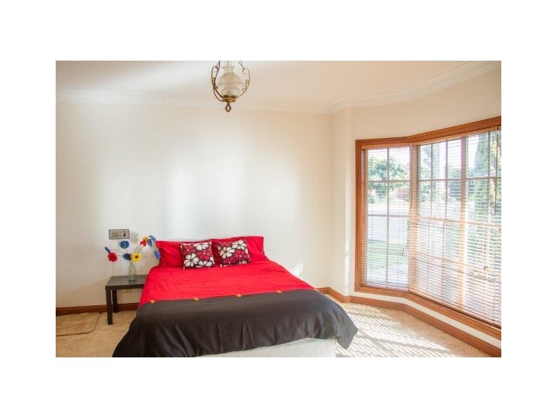 1 Burley Street, Griffith NSW 2680