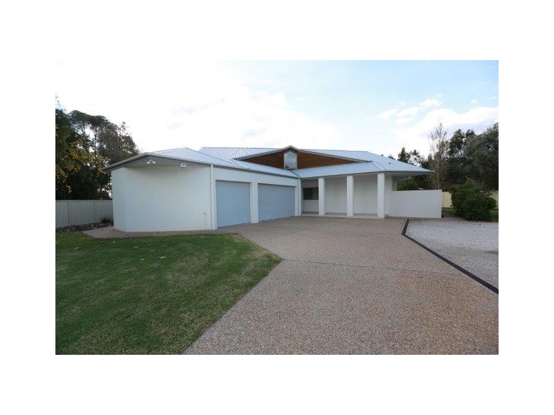 15 Gardiner Road, Yoogali NSW 2680