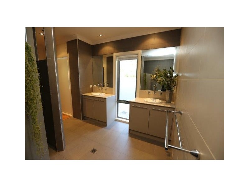 15 Gardiner Road, Yoogali NSW 2680