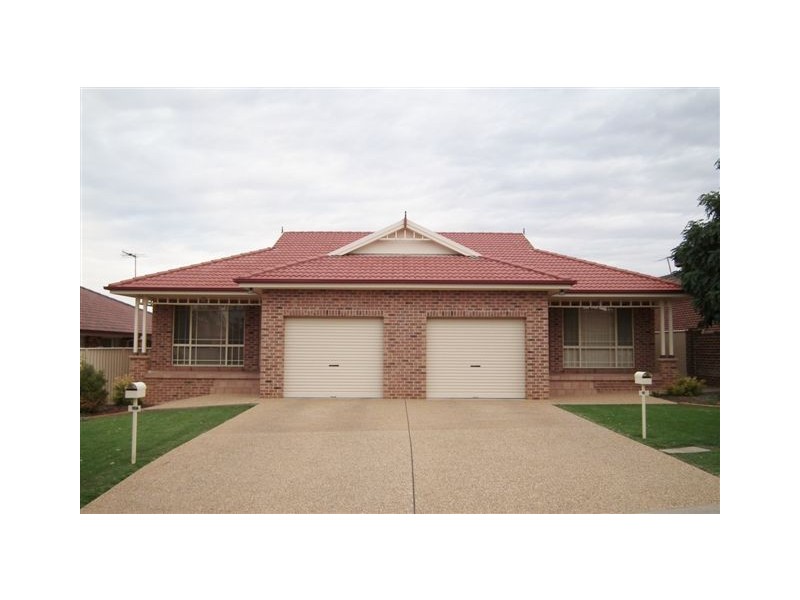 10A and 10B Powys Place, Griffith NSW 2680
