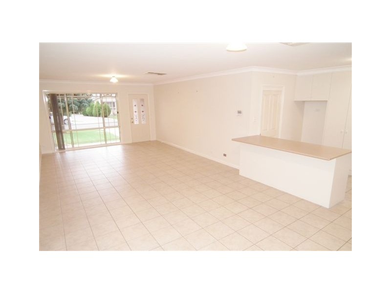 10A and 10B Powys Place, Griffith NSW 2680