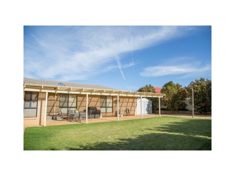 16 Hardwick Street, Griffith NSW 2680