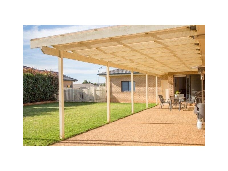 16 Hardwick Street, Griffith NSW 2680