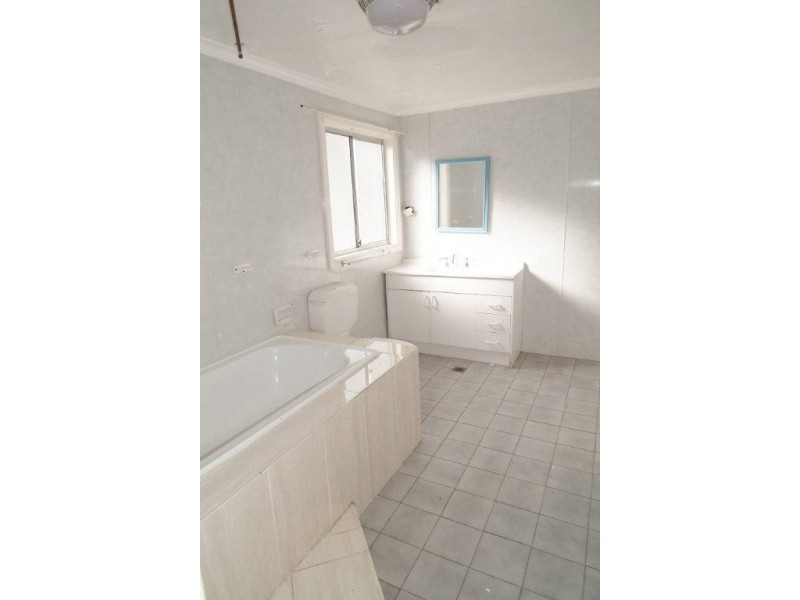 63 Merrigal Street, Griffith NSW 2680