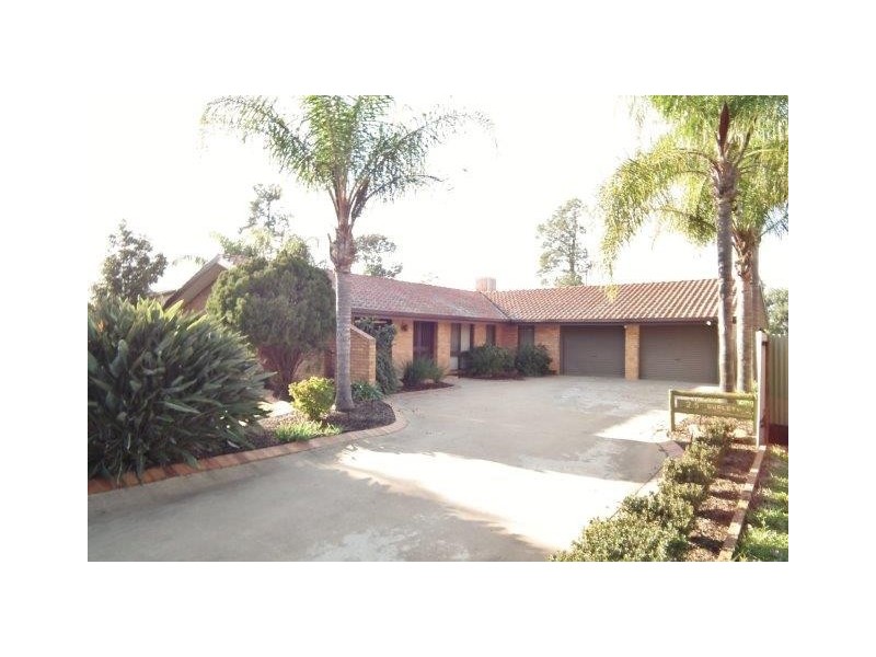 25 Burley Street, Griffith NSW 2680