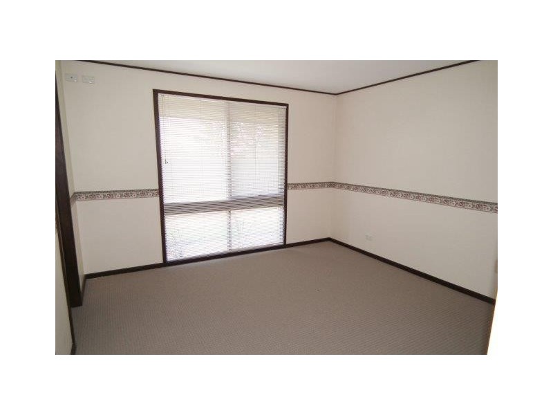 25 Burley Street, Griffith NSW 2680