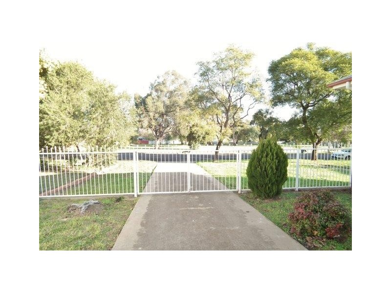 7 Gordon Avenue, Griffith NSW 2680