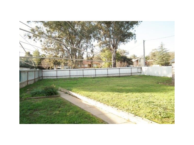 7 Gordon Avenue, Griffith NSW 2680