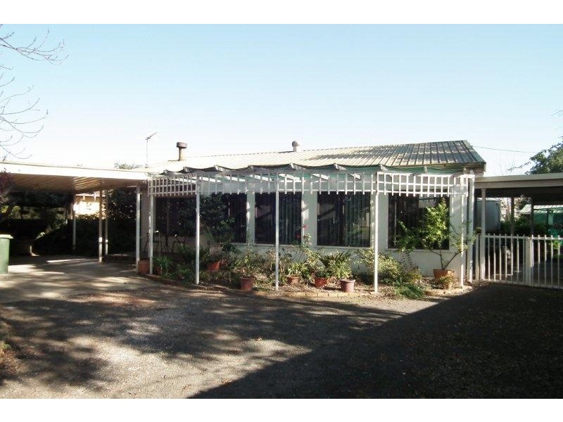 18 South Avenue, Yenda NSW 2681