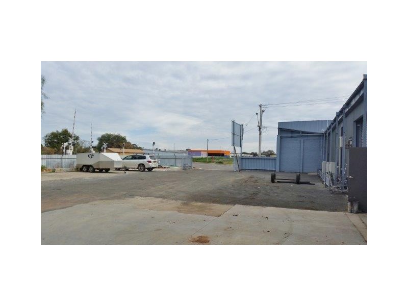 188 Wakaden Street, Griffith NSW 2680