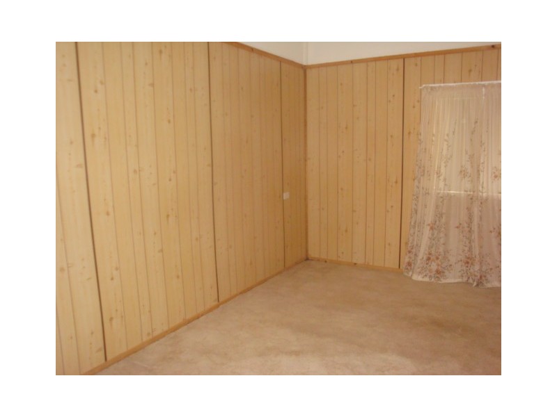 80 Molesworth Street, Hillston NSW 2675