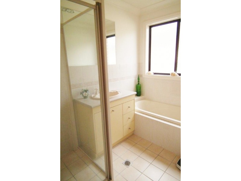 8 Nelson Drive, Griffith NSW 2680