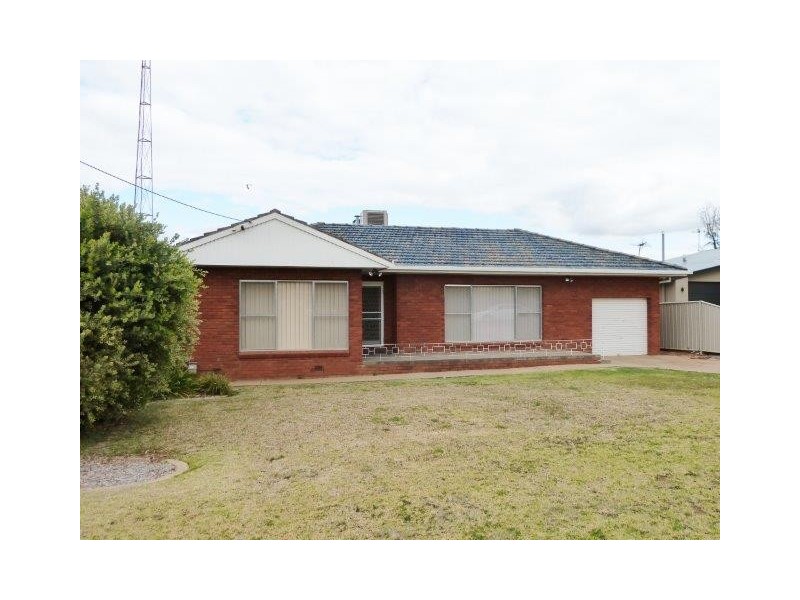 55 Langley Crescent, Griffith NSW 2680