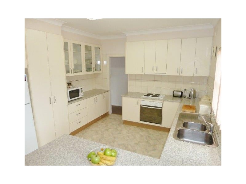 55 Langley Crescent, Griffith NSW 2680