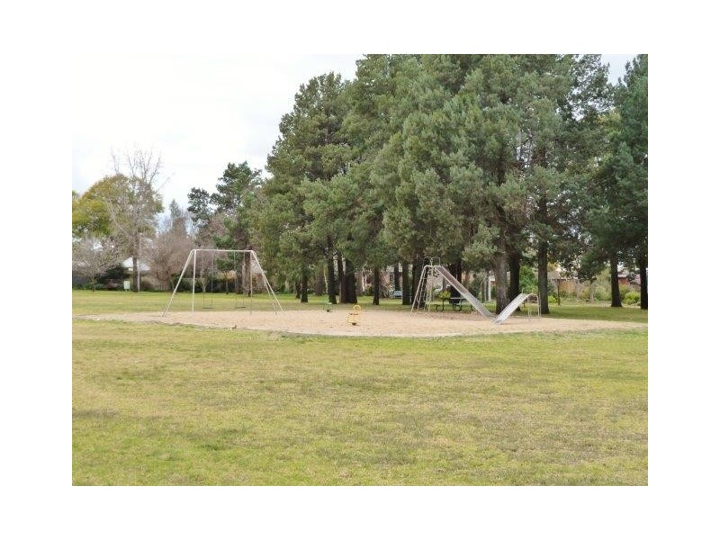 55 Langley Crescent, Griffith NSW 2680