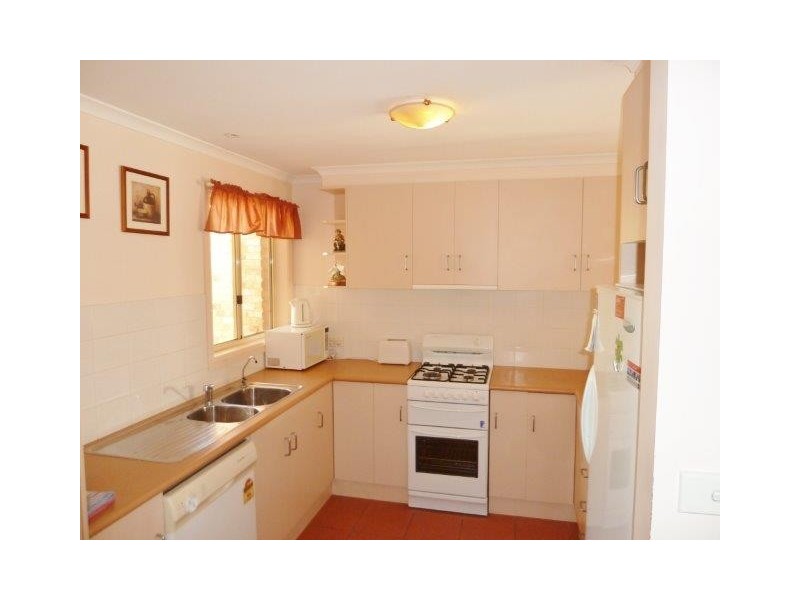 1A Hebden Street, Yoogali NSW 2680