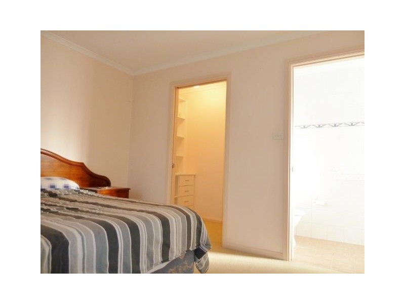 1A Hebden Street, Yoogali NSW 2680