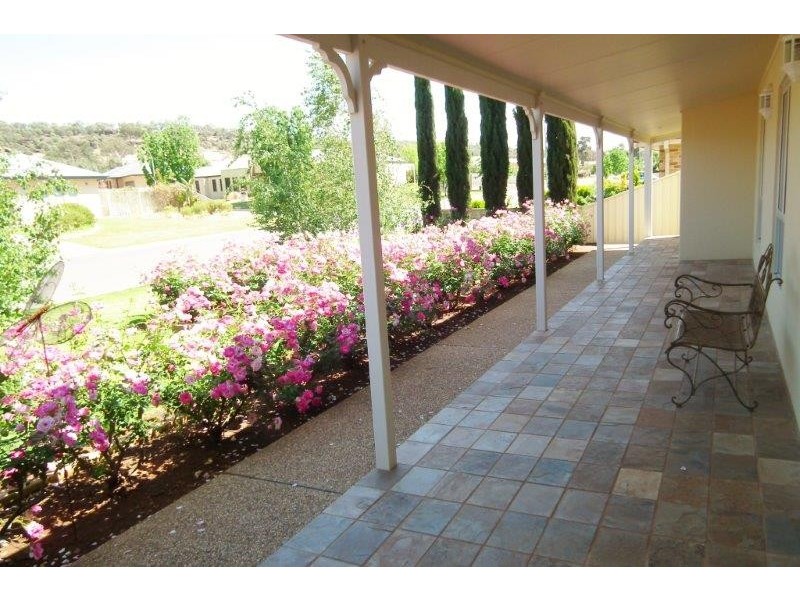 21 Dussin Street, Griffith NSW 2680