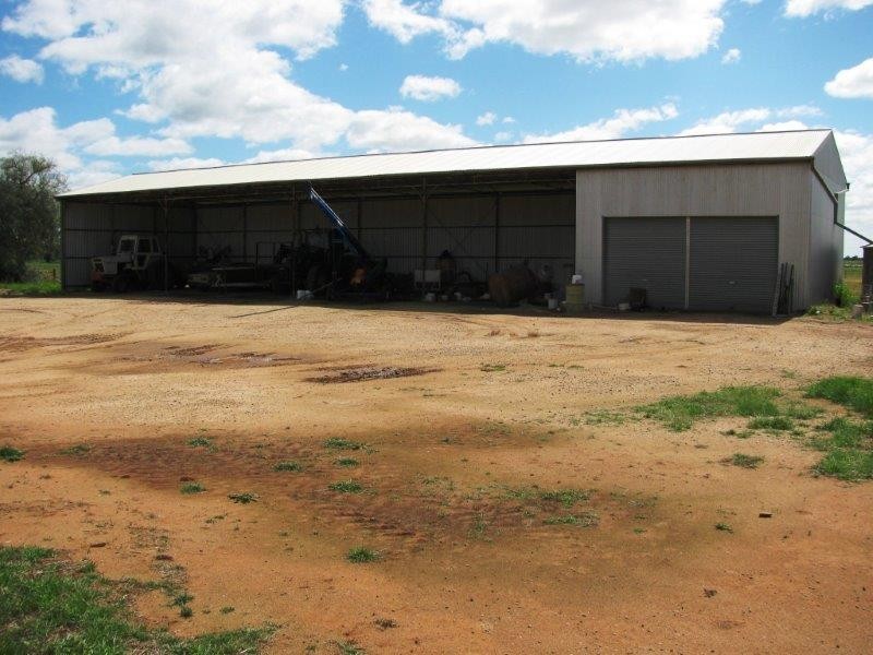 . “Mumbledool East” Willows Road, Moombooldool NSW 2665