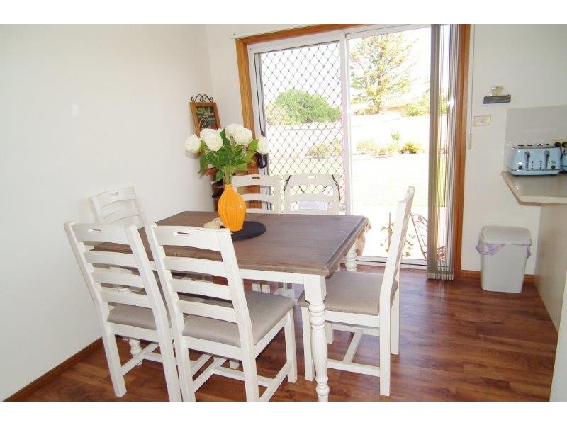 14 Wyvern Crescent, Griffith NSW 2680