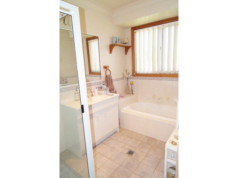 14 Wyvern Crescent, Griffith NSW 2680