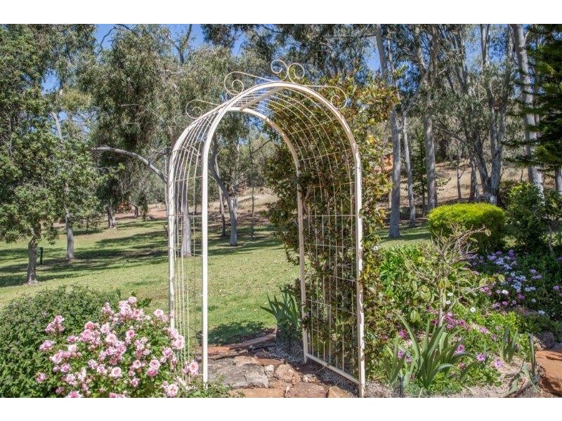 34 Doolan Crescent, Griffith NSW 2680