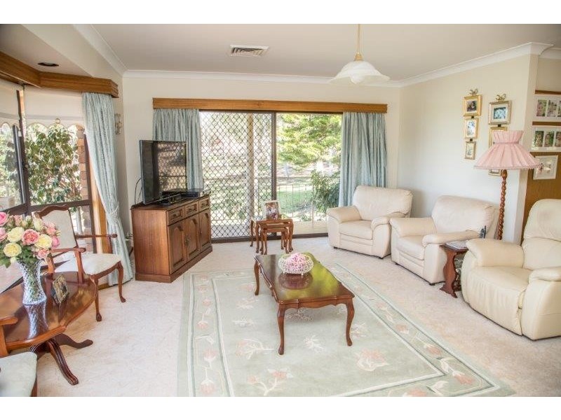 34 Doolan Crescent, Griffith NSW 2680