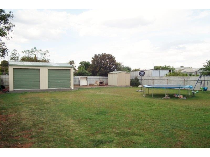 33 Wilga Street, Hanwood NSW 2680