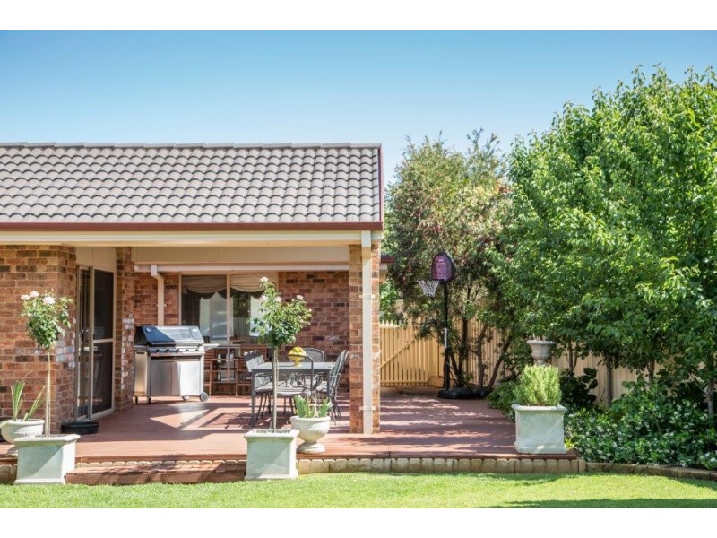 2 Mardon Place, Griffith NSW 2680