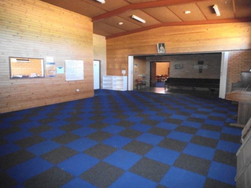 6 and 6A Gratton Street, Hillston NSW 2675