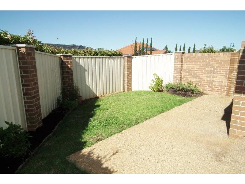 1A Montrose Drive, Griffith NSW 2680