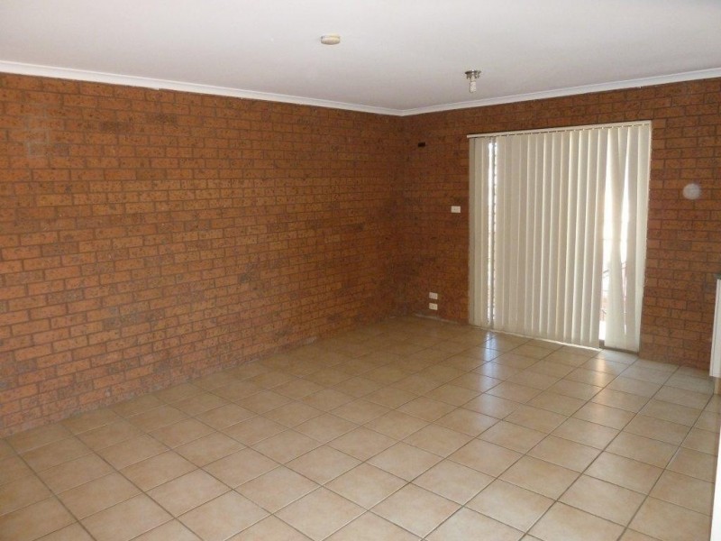 4/438 Banna Lane, Griffith NSW 2680