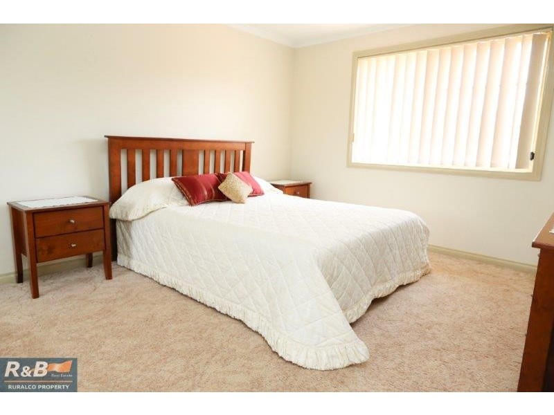 175-177 Clifton Boulevard, Griffith NSW 2680