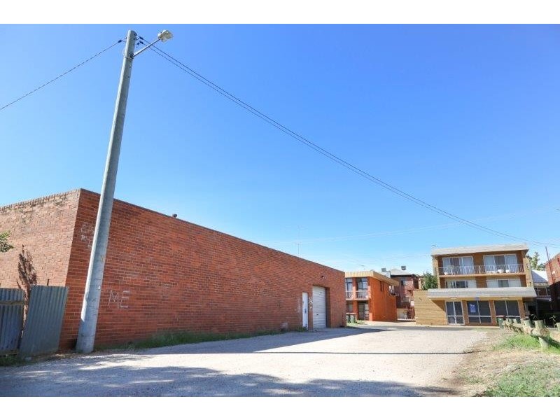 30-32 Ulong Street, Griffith NSW 2680