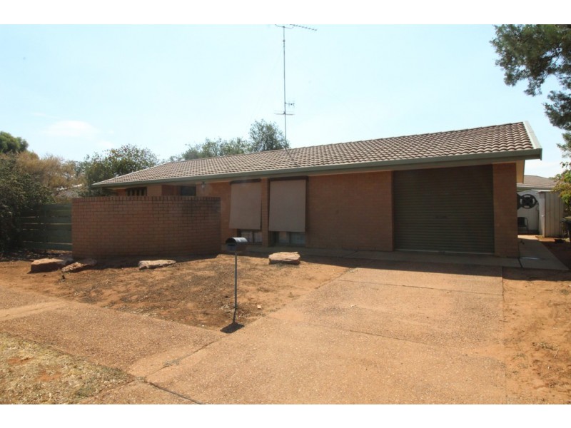 3/53-57 Clifton Boulevard, Griffith NSW 2680
