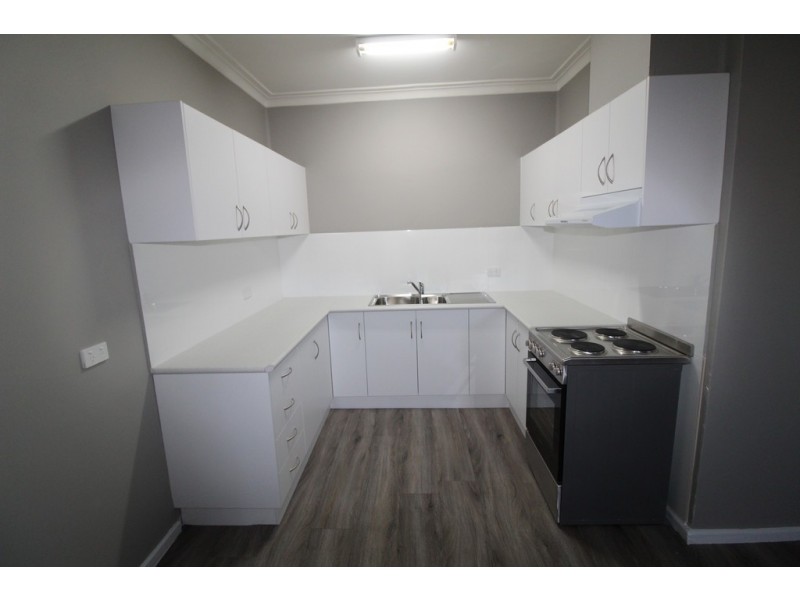 2/268 Banna Lane, Griffith NSW 2680