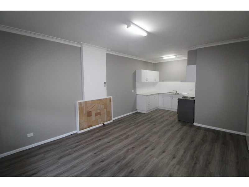 2/268 Banna Lane, Griffith NSW 2680
