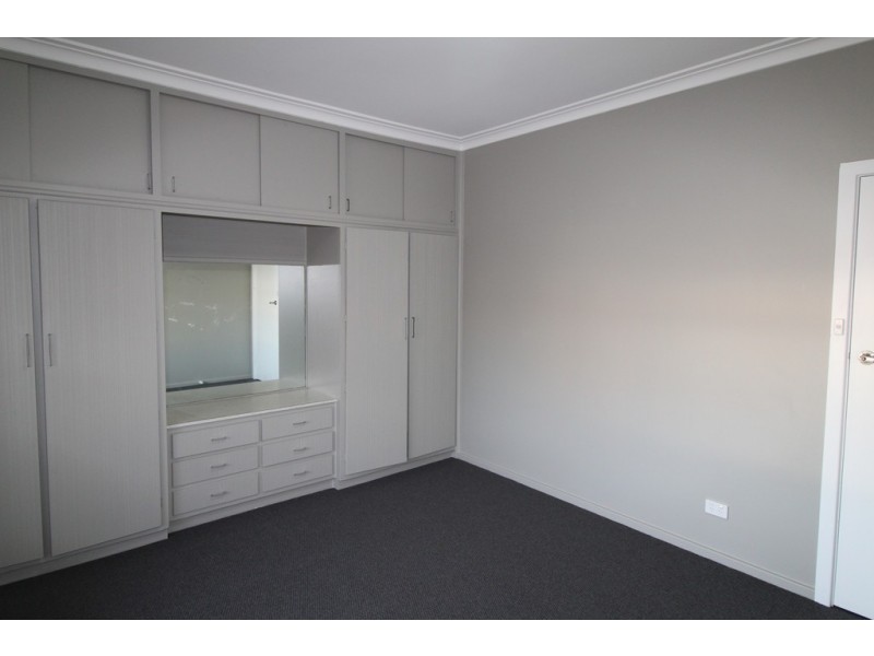 2/268 Banna Lane, Griffith NSW 2680