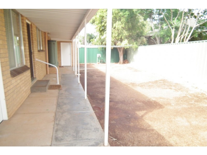 32 Blumer Avenue, Griffith NSW 2680