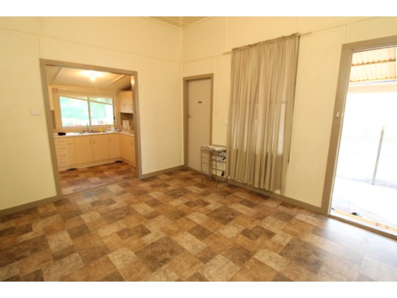 12 Stanbridge Street, Yenda NSW 2681