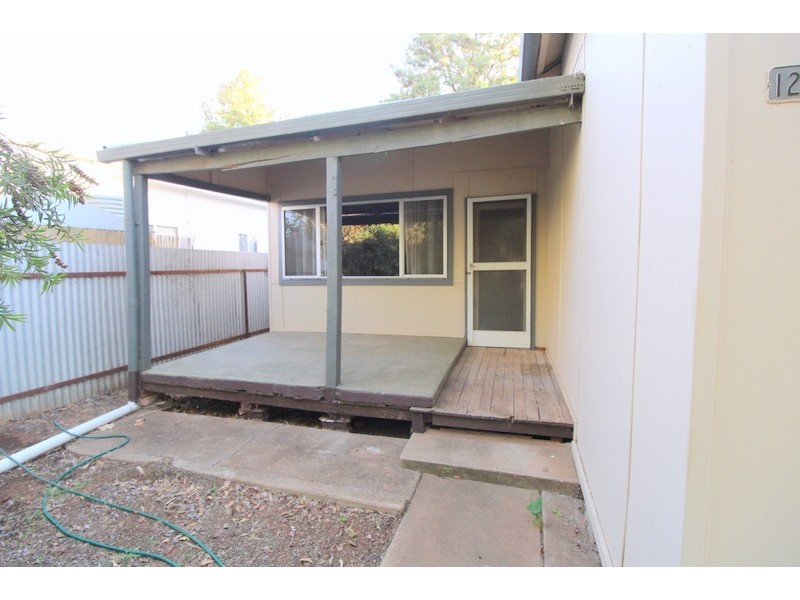12 Stanbridge Street, Yenda NSW 2681