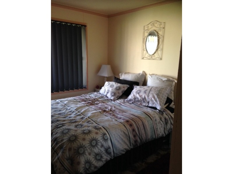6 Johnson Place, Griffith NSW 2680