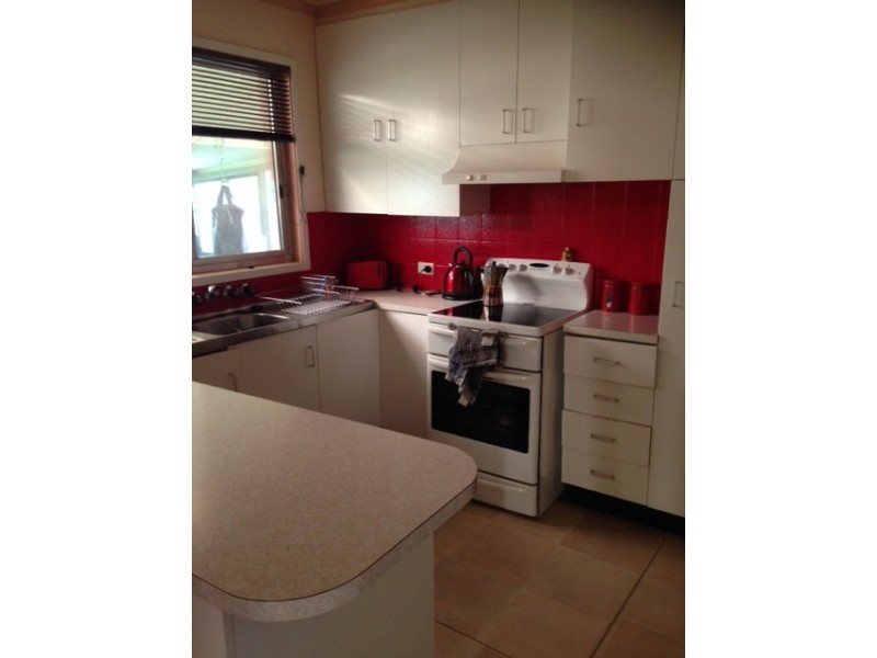6 Johnson Place, Griffith NSW 2680