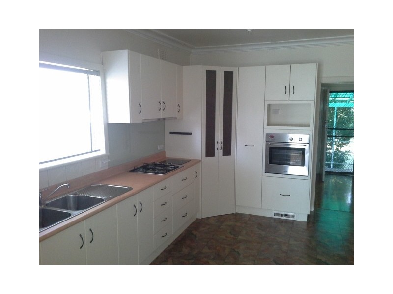 10 TURNER STREET, Griffith NSW 2680