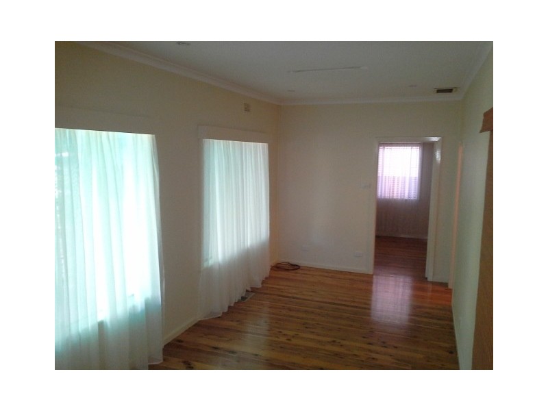 10 TURNER STREET, Griffith NSW 2680