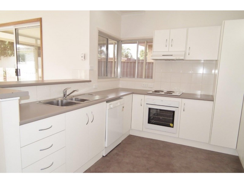 4 Cregan Place, Griffith NSW 2680